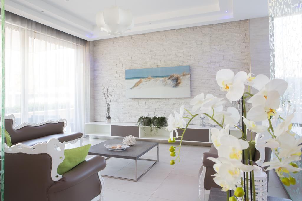 Hotel Liberty Beach - Parking & Beach Included Riccione Exterior foto